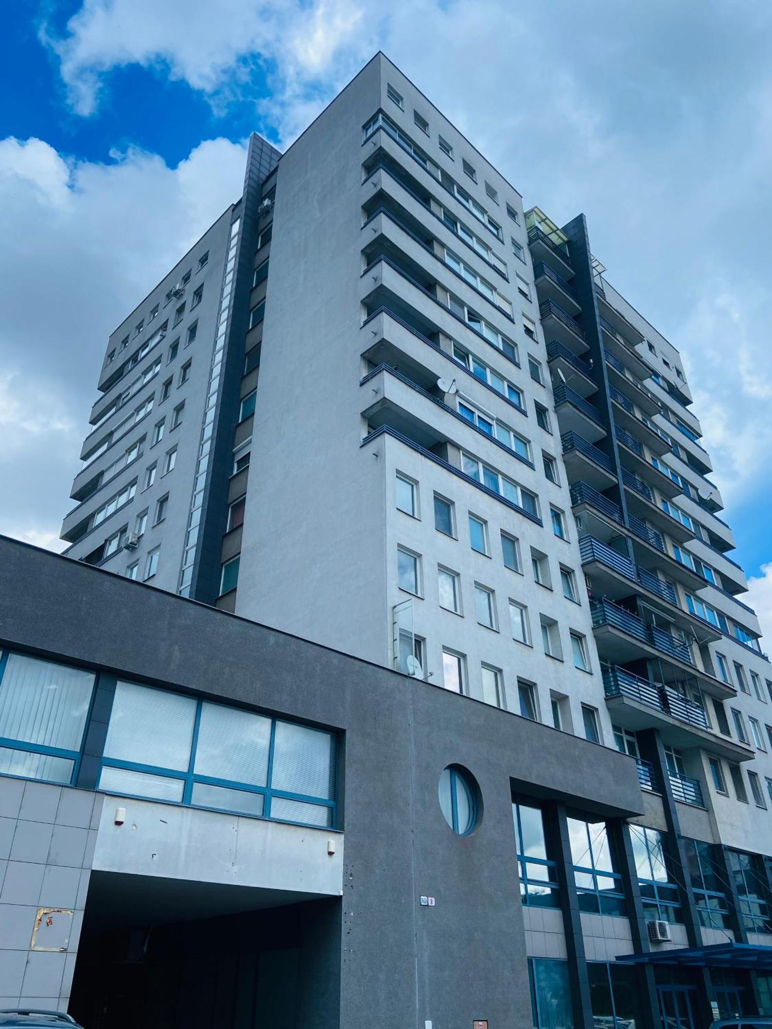 Cozy Studio On The Roof, Next To Incheba Expo Братислава Екстериор снимка
